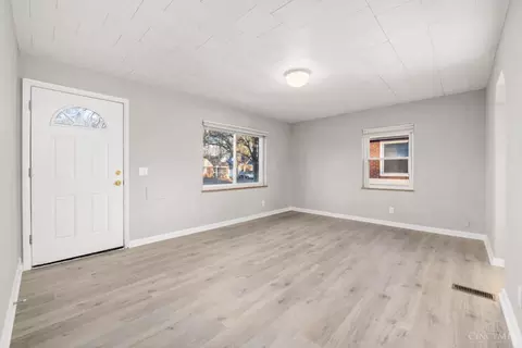 3220 Buell St, Cincinnati, OH 45211 photo 2