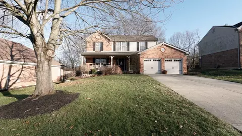 5458 Whitmore Dr, Cincinnati, OH 45238