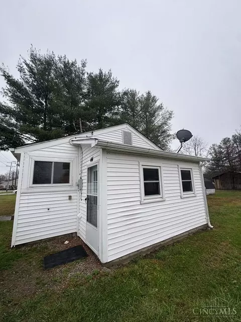 Exterior - 44 Stephens Ave, Georgetown, OH 45121 photo 1 of 2