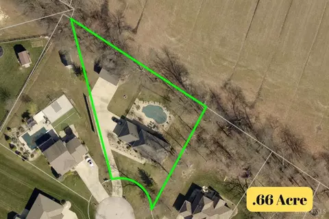 307 Forest Trl, Mount Orab, OH 45154 photo 3
