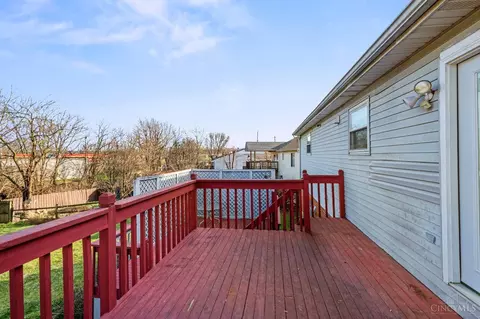 Exterior - 11438 Dehaviland Dr, Cincinnati, OH 45231 photo 6 of 13
