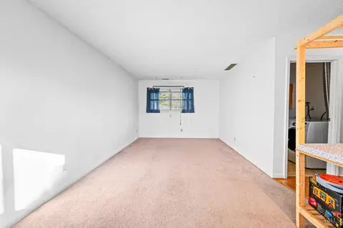 Bedroom - 11438 Dehaviland Dr, Cincinnati, OH 45231 photo 11 of 11
