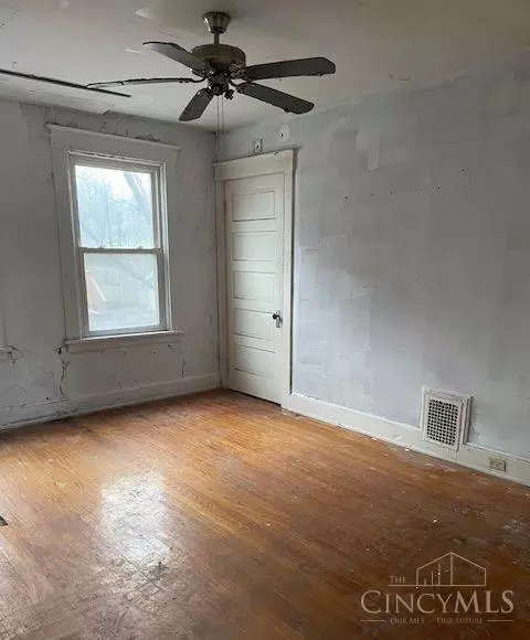 2792 Shaffer Ave, Cincinnati, OH 45211 photo 8