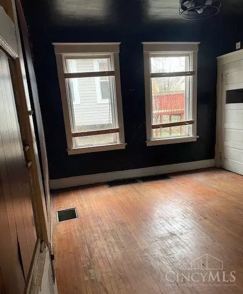 2792 Shaffer Ave, Cincinnati, OH 45211 photo 3