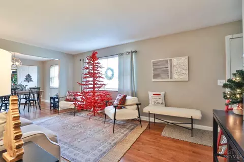 Living - 9521 Waxwing Dr, Blue Ash, OH 45241 photo 4 of 4