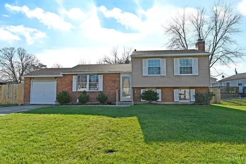 2827 Quaker Ct, Colerain Twp, OH 45251