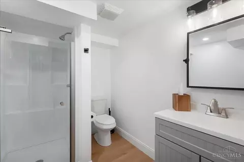 Bath - 7634 Forest Rd, Cincinnati, OH 45255 photo 2 of 2