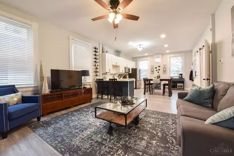 Living - 400 Bradley Ave, Reading, OH 45215 photo 1 of 3