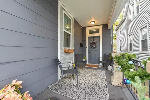 Exterior - 400 Bradley Ave, Reading, OH 45215 photo 3 of 8