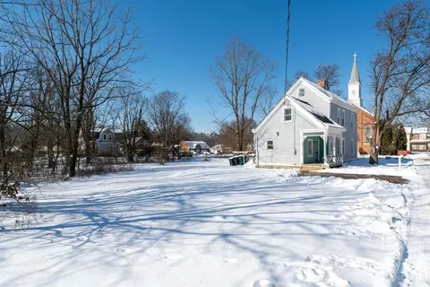Exterior - 130 Rohde Ave, Cincinnati, OH 45230 photo 5 of 9