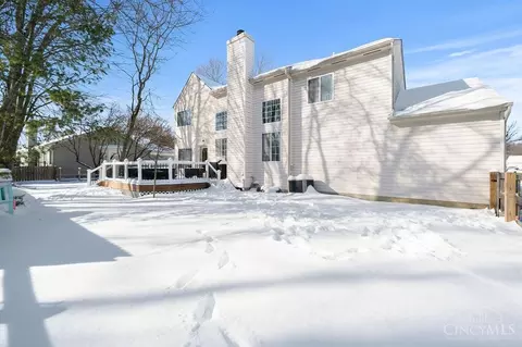 Exterior - 4151 Drummore Ln, Cincinnati, OH 45245 photo 4 of 12