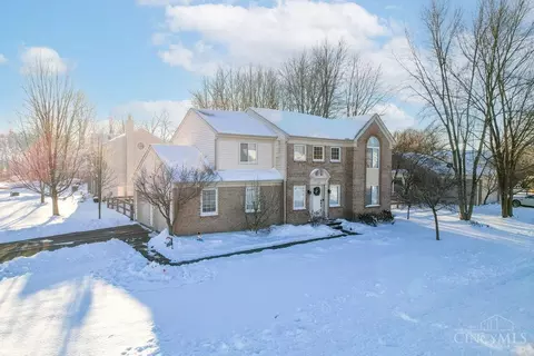 Exterior - 4151 Drummore Ln, Cincinnati, OH 45245 photo 2 of 12
