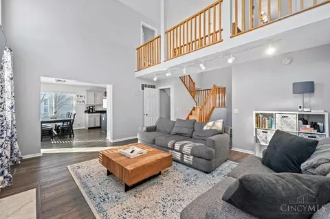 Living - 4151 Drummore Ln, Cincinnati, OH 45245 photo 4 of 5