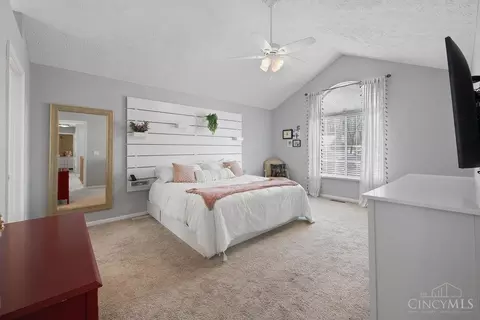 Bedroom - 4151 Drummore Ln, Cincinnati, OH 45245 photo 4 of 9