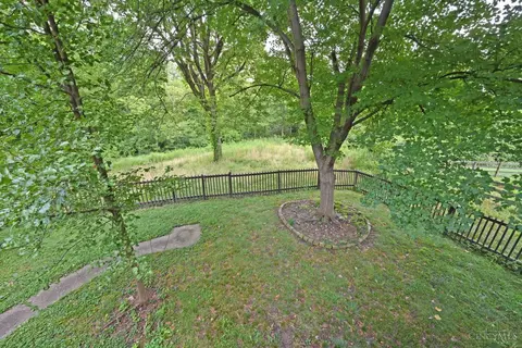 400 Deanview Dr, Cincinnati, OH 45224 photo 46