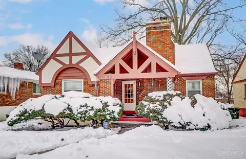 7656 Greenland Pl, Cincinnati, OH 45237