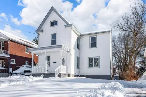 3854 Taft Ave, Cheviot, OH 45211