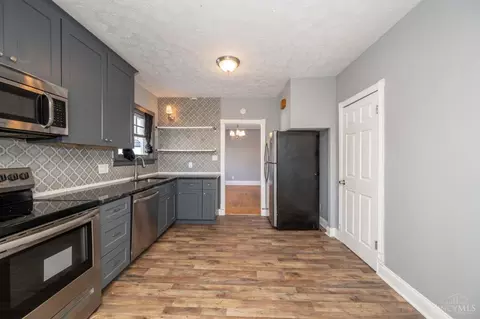 Kitchen - 5347 Fox Rd, Cincinnati, OH 45239 photo 3 of 3