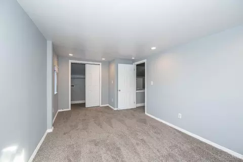Bedroom - 5347 Fox Rd, Cincinnati, OH 45239 photo 6 of 8