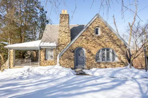 5347 Fox Rd, Cincinnati, OH 45239