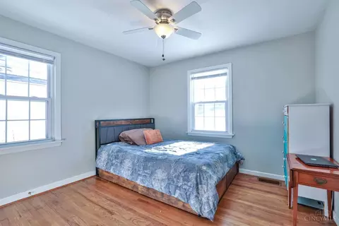 Bedroom - 30 Damon Rd, Greenhills, OH 45218 photo 1 of 6