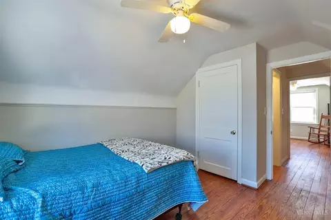 Bedroom - 30 Damon Rd, Greenhills, OH 45218 photo 6 of 6
