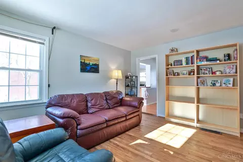 Living - 30 Damon Rd, Greenhills, OH 45218 photo 3 of 3