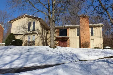 5870 Ropes Dr, Cincinnati, OH 45244