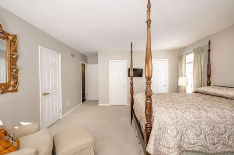 10310 Gentlewind Dr, Montgomery, OH 45242 photo 27