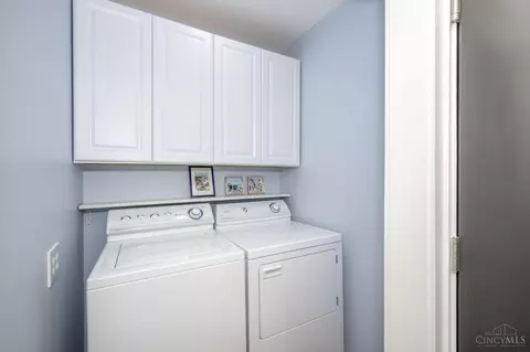 10310 Gentlewind Dr, Montgomery, OH 45242 photo 12