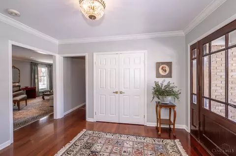 10310 Gentlewind Dr, Montgomery, OH 45242 photo 5
