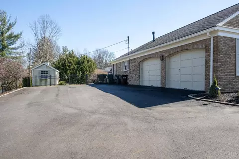 10310 Gentlewind Dr, Montgomery, OH 45242 photo 32