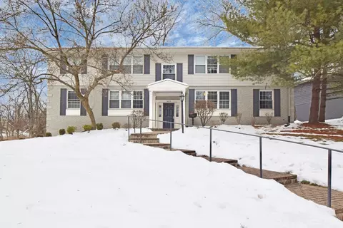 3673 Beecham Ln, Cincinnati, OH 45208