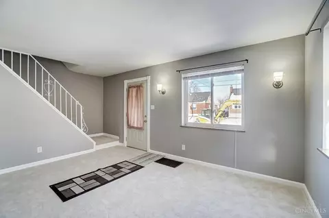 741 Maple Dr, Reading, OH 45215 photo 6