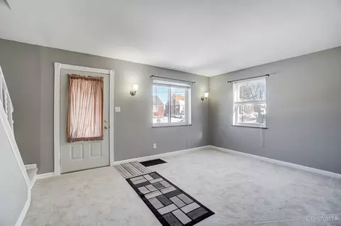 741 Maple Dr, Reading, OH 45215 photo 5