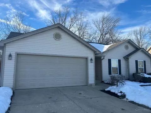 50 Persimmon Dr, Hamilton, OH 45013