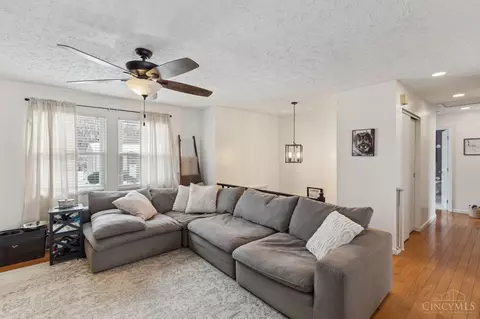 4785 Shadowood Ct, Cincinnati, OH 45244 photo 7