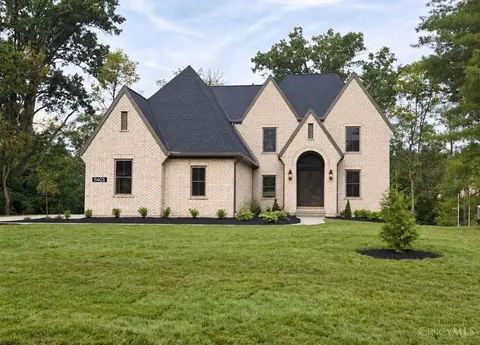 11403 Avant Ln, Cincinnati, OH 45249