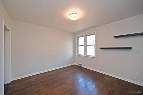 1227 Avon Dr, Cincinnati, OH 45229 photo 11