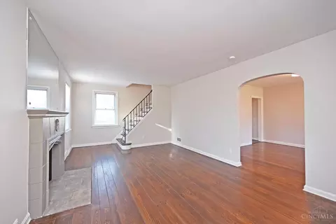 1227 Avon Dr, Cincinnati, OH 45229 photo 6