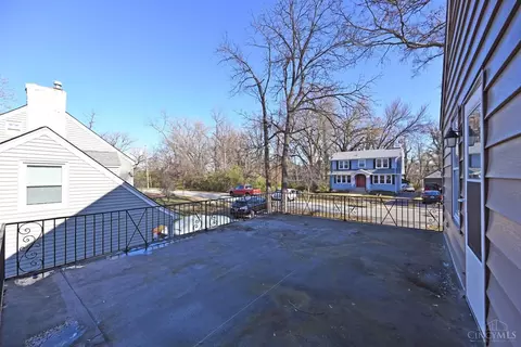 1227 Avon Dr, Cincinnati, OH 45229 photo 24