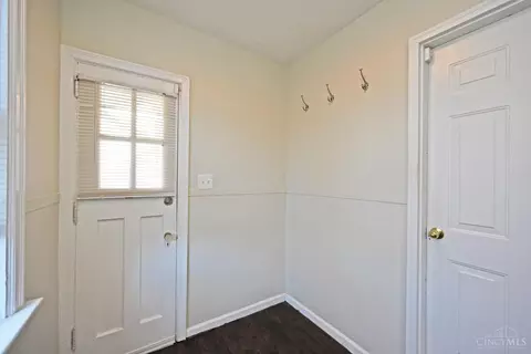 1227 Avon Dr, Cincinnati, OH 45229 photo 18