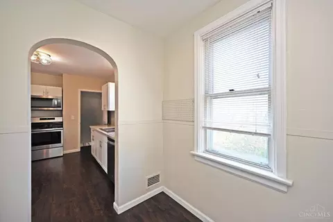 1227 Avon Dr, Cincinnati, OH 45229 photo 19