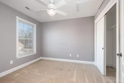 Bedroom - 1102 Ridgepointe Dr, Batavia, OH 45103 photo 4 of 6