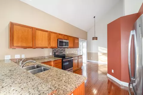 Kitchen - 1102 Ridgepointe Dr, Batavia, OH 45103 photo 1 of 1