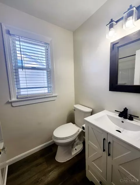 4555 Buxton Rd, Cincinnati, OH 45242 photo 13