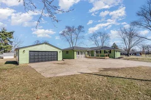9259 Ridgemont Dr, West Chester, OH 45069