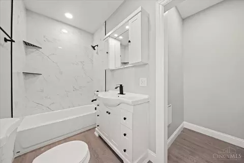 1916 Hewitt Ave, Cincinnati, OH 45207 photo 5