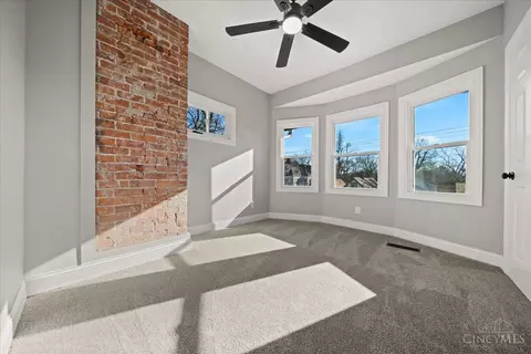 1916 Hewitt Ave, Cincinnati, OH 45207 photo 4