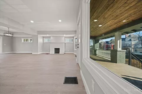 1916 Hewitt Ave, Cincinnati, OH 45207 photo 6